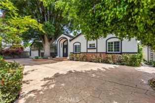 Single Family Residence, 4428 Saugus ave, Sherman Oaks, CA 91403 - 3