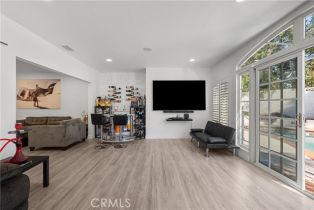 Single Family Residence, 22041 Kinzie st, Chatsworth, CA 91311 - 13