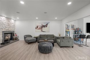 Single Family Residence, 22041 Kinzie st, Chatsworth, CA 91311 - 7