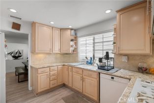 Single Family Residence, 22041 Kinzie st, Chatsworth, CA 91311 - 9