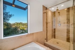 Single Family Residence, 5084 Llano dr, Woodland Hills, CA 91364 - 36