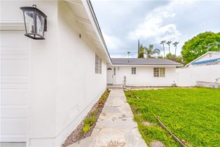 Single Family Residence, 24244 Friar st, Woodland Hills, CA 91367 - 4