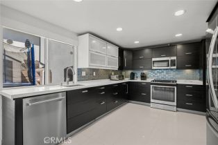 Single Family Residence, 22835 Styles st, Woodland Hills, CA 91367 - 16