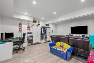 Single Family Residence, 22835 Styles st, Woodland Hills, CA 91367 - 34