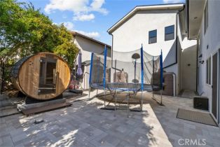 Single Family Residence, 22835 Styles st, Woodland Hills, CA 91367 - 42