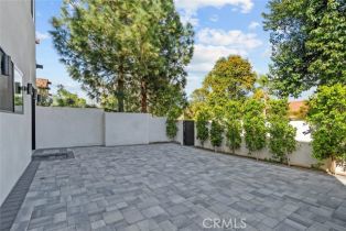 Single Family Residence, 22835 Styles st, Woodland Hills, CA 91367 - 45