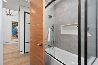 Single Family Residence, 4739 Ventura Canyon ave, Sherman Oaks, CA 91423 - 32