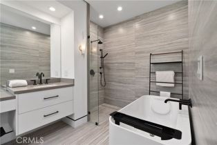 Single Family Residence, 4739 Ventura Canyon ave, Sherman Oaks, CA 91423 - 40