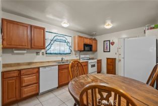 Single Family Residence, 1572 Fremont ave, Simi Valley, CA 93065 - 8