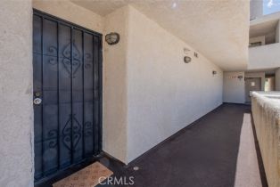 Condominium, 5325 Newcastle ave, Encino, CA 91316 - 10