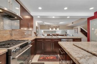 Condominium, 18326 Collins st, Tarzana, CA 91356 - 10