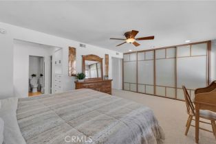 Condominium, 18326 Collins st, Tarzana, CA 91356 - 18