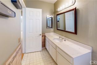 Single Family Residence, 10545 Willowbrae ave, Chatsworth, CA 91311 - 8