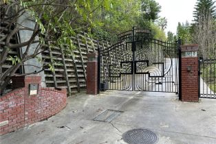 Single Family Residence, 3622 Roberts View pl, Studio City, CA 91604 - 2