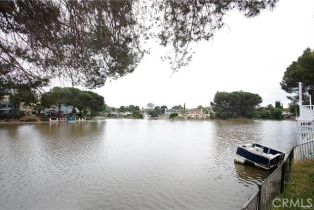 Single Family Residence, 30658 Lakefront dr, Agoura Hills, CA 91301 - 34