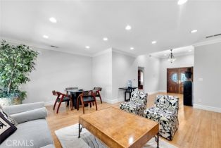 Single Family Residence, 23747 Canzonet st, Woodland Hills, CA 91367 - 11