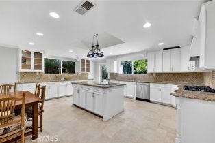 Single Family Residence, 23747 Canzonet st, Woodland Hills, CA 91367 - 16