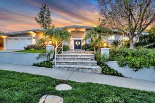 Single Family Residence, 23747 Canzonet st, Woodland Hills, CA 91367 - 3