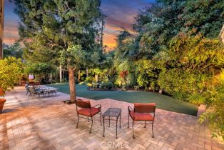 Single Family Residence, 23747 Canzonet st, Woodland Hills, CA 91367 - 47