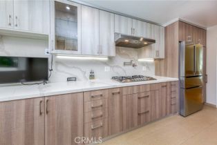 Condominium, 15137 Magnolia blvd, Sherman Oaks, CA 91403 - 7