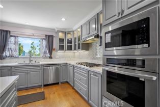 Single Family Residence, 11015 Encino ave, Granada Hills, CA 91344 - 10