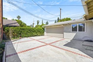 Single Family Residence, 11015 Encino ave, Granada Hills, CA 91344 - 27