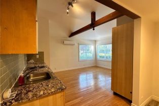 Single Family Residence, 18406 Bessemer st, Tarzana, CA 91335 - 23