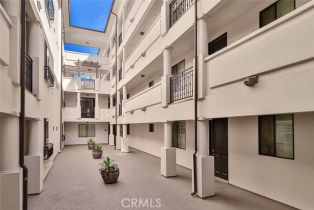 Condominium, 4724 Kester ave, Sherman Oaks, CA 91403 - 6