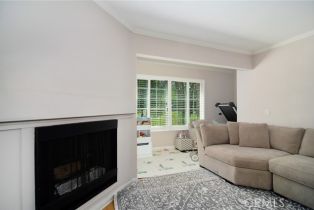 Condominium, 5530 Owensmouth ave, Woodland Hills, CA 91367 - 5