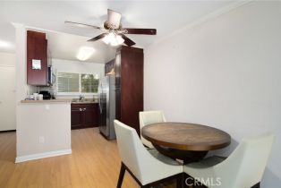 Condominium, 5530 Owensmouth ave, Woodland Hills, CA 91367 - 9