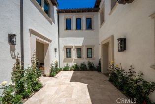 Single Family Residence, 11040 Sweetwater ct, Chatsworth, CA 91311 - 2