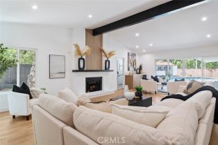 Single Family Residence, 4701 Deseret dr, Woodland Hills, CA 91364 - 11