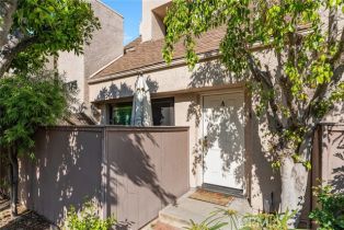 Condominium, 15175 Magnolia blvd, Sherman Oaks, CA 91403 - 2