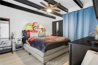 Single Family Residence, 10854 Hayvenhurst ave, Granada Hills, CA 91344 - 18