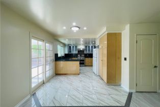 Single Family Residence, 20640 Mayall st, Chatsworth, CA 91311 - 11