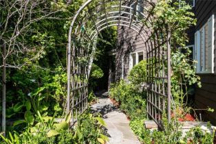 Single Family Residence, 3946 Stone Canyon ave, Sherman Oaks, CA 91403 - 48