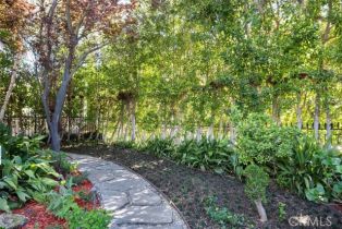 Single Family Residence, 3946 Stone Canyon ave, Sherman Oaks, CA 91403 - 55