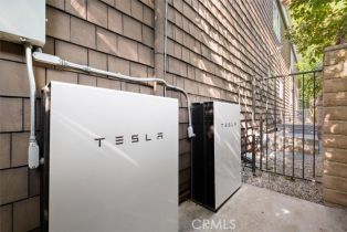 Single Family Residence, 3946 Stone Canyon ave, Sherman Oaks, CA 91403 - 56