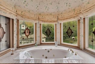 Single Family Residence, 4619 Westchester dr, Woodland Hills, CA 91364 - 35