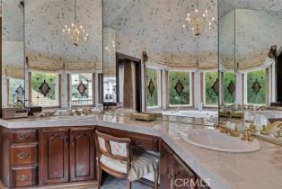 Single Family Residence, 4619 Westchester dr, Woodland Hills, CA 91364 - 36