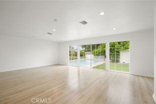 Single Family Residence, 19219 Friar st, Tarzana, CA 91335 - 11