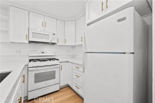 Condominium, 18530 Hatteras st, Tarzana, CA 91356 - 9