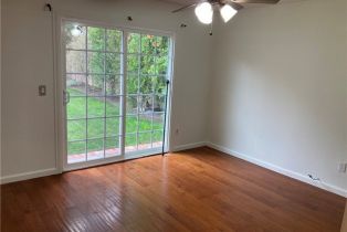 Single Family Residence, 23464 Sylvan st, Woodland Hills, CA 91367 - 12