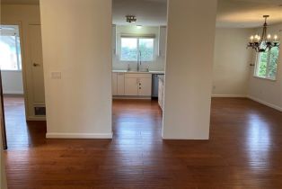 Single Family Residence, 23464 Sylvan st, Woodland Hills, CA 91367 - 4