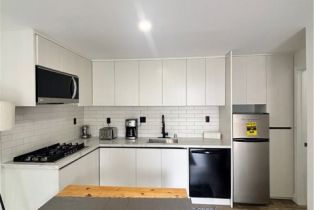 Single Family Residence, 5500 Keokuk ave, Woodland Hills, CA 91367 - 4