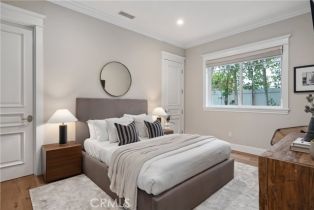 Single Family Residence, 4455 Mammoth ave, Sherman Oaks, CA 91423 - 27