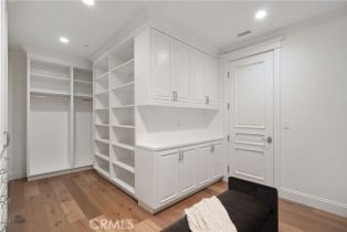 Single Family Residence, 4455 Mammoth ave, Sherman Oaks, CA 91423 - 36