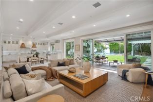 Single Family Residence, 4455 Mammoth ave, Sherman Oaks, CA 91423 - 9