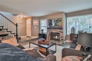 Single Family Residence, 415 Jeremiah dr, Simi Valley, CA 93065 - 4