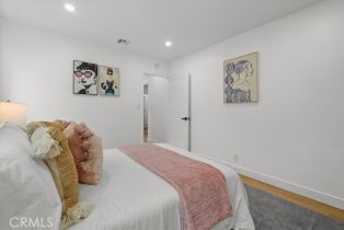 Single Family Residence, 5815 Saloma ave, Sherman Oaks, CA 91411 - 24